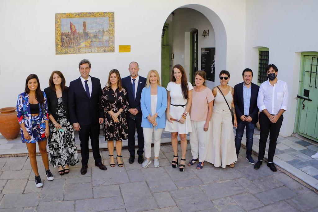 MAYRA JUNTO A KICILLOF EN EL ACTO POR EL ANIVERSARIO DE LA PROVINCIA