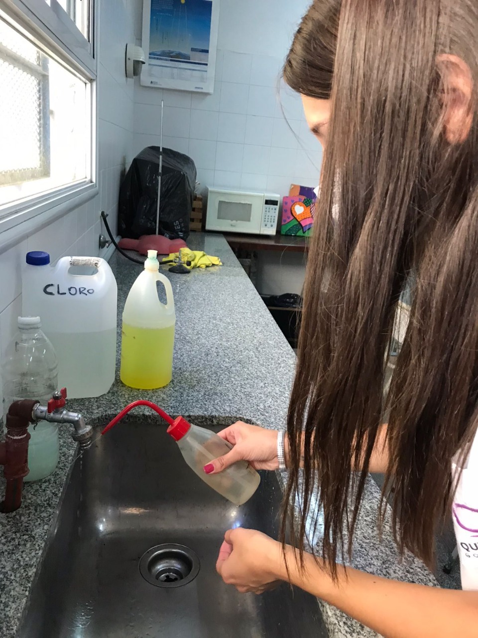CONTROLES REGULARES DEL AGUA EN TANQUES Y CISTERNAS DE ESCUELAS