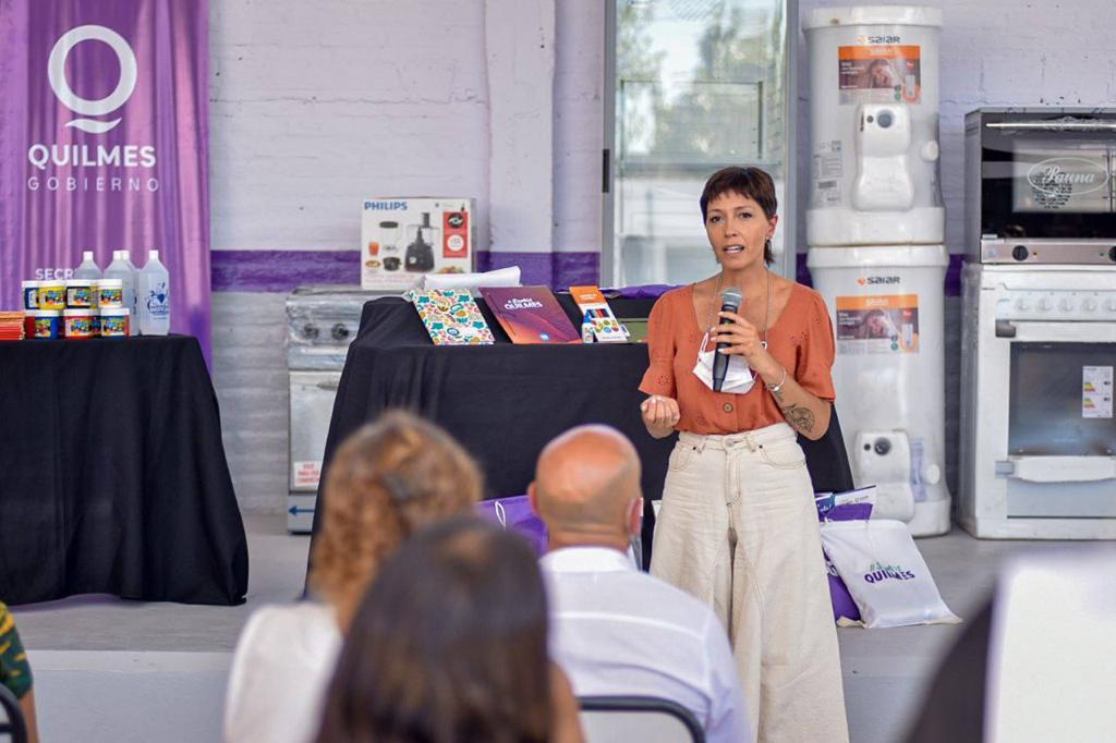 MAYRA DESTACÓ LA INVERSIÓN PARA MEJORAR LA EDUCACIÓN EN QUILMES
