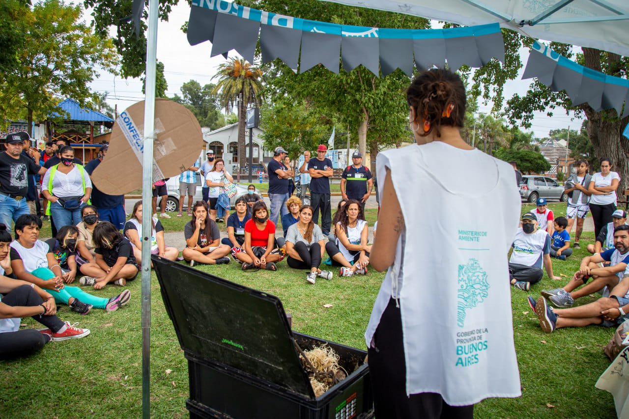 JORNADA DE CAPACITACIÓN AMBIENTAL PARA VECINOS EN LA RIBERA DE QUILMES