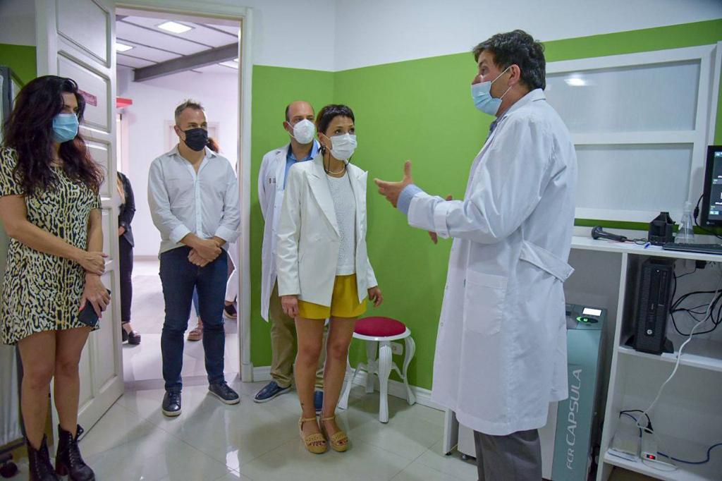 MAYRA Y LUANA VOLNOVICH VISITARON EL CENTRO ONCOPLÁSTICO BERNAL