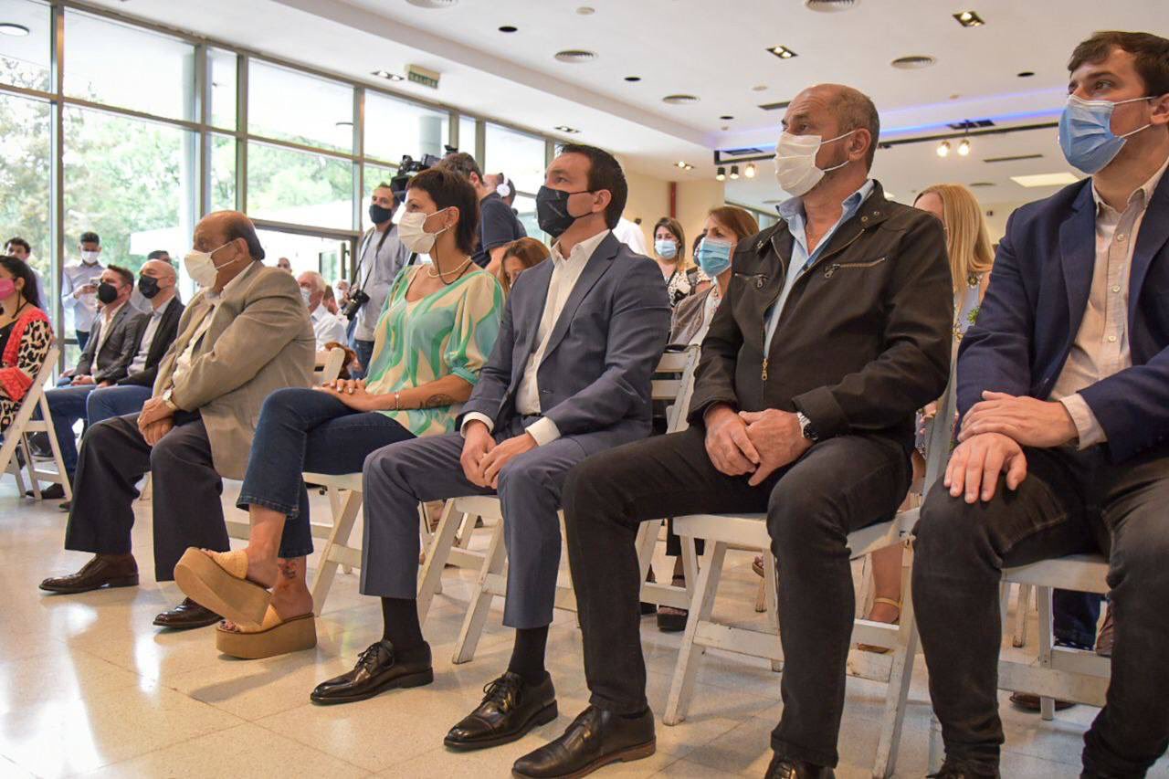  Quilmes suscribió al programa provincial Salud a la Obra