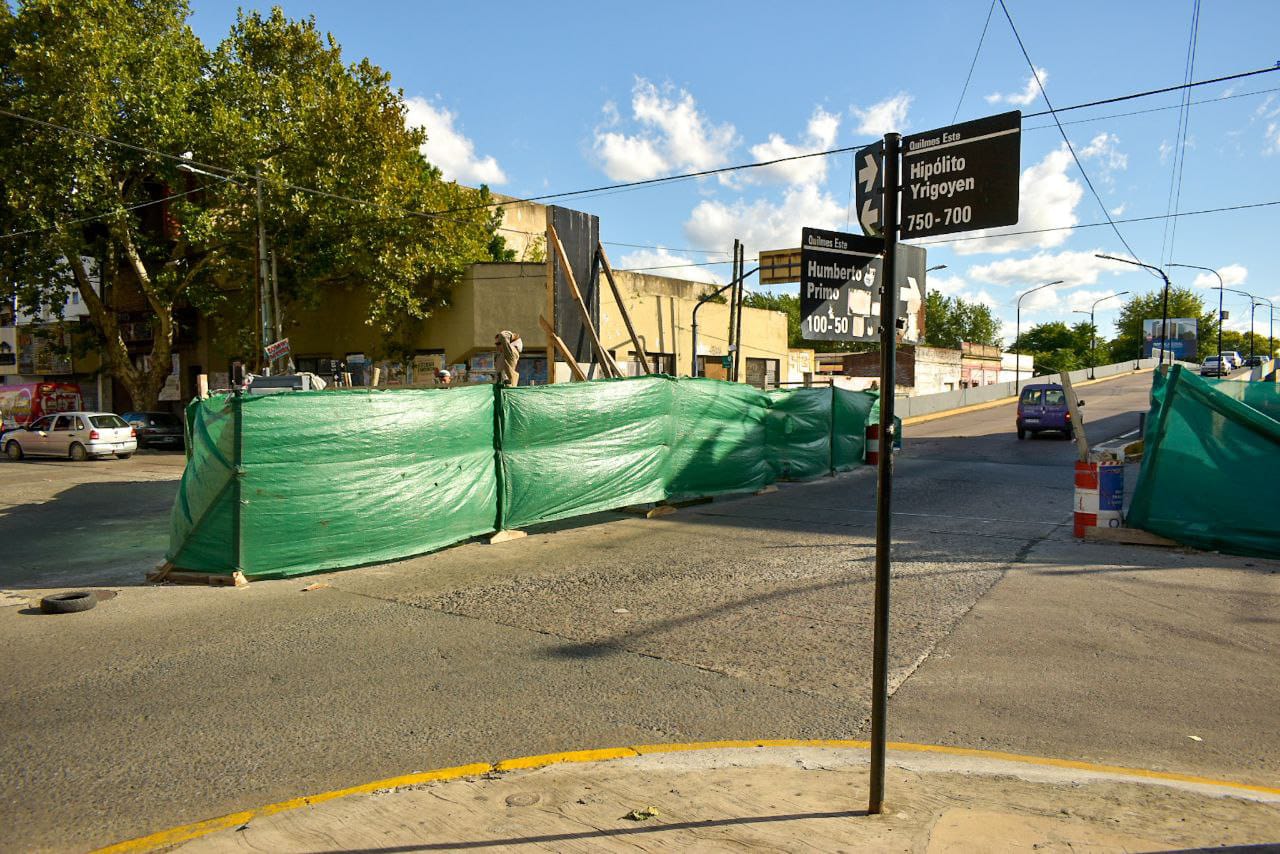  MEJORAS EN LOS CRUCES VIALES EN LAS INMEDIACIONES DEL PUENTE 14 DE AGOSTO