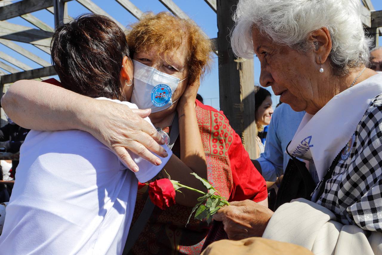 MAYRA ACOMPAÑÓ EL HOMENAJE A VÍCTIMAS DE LA ÚLTIMA DICTADURA MILITAR