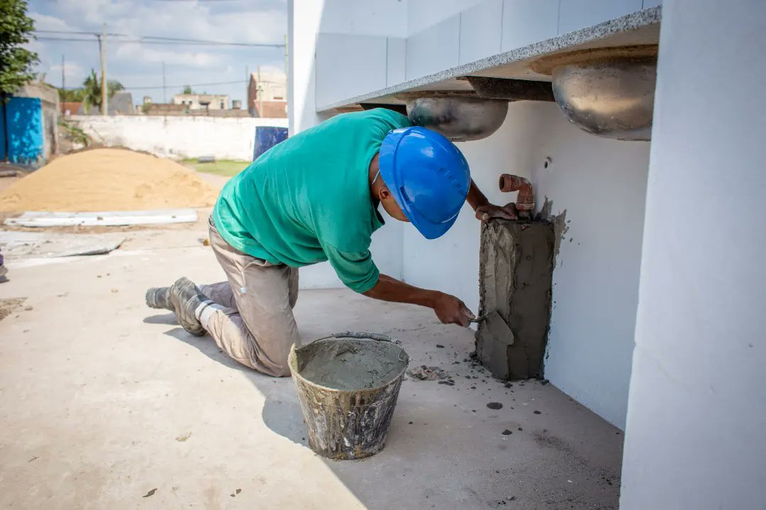 OBRAS DE AMPLIACIÓN Y PUESTA EN VALOR EN EL POLIDEPORTIVO VECINAL DE SOLANO