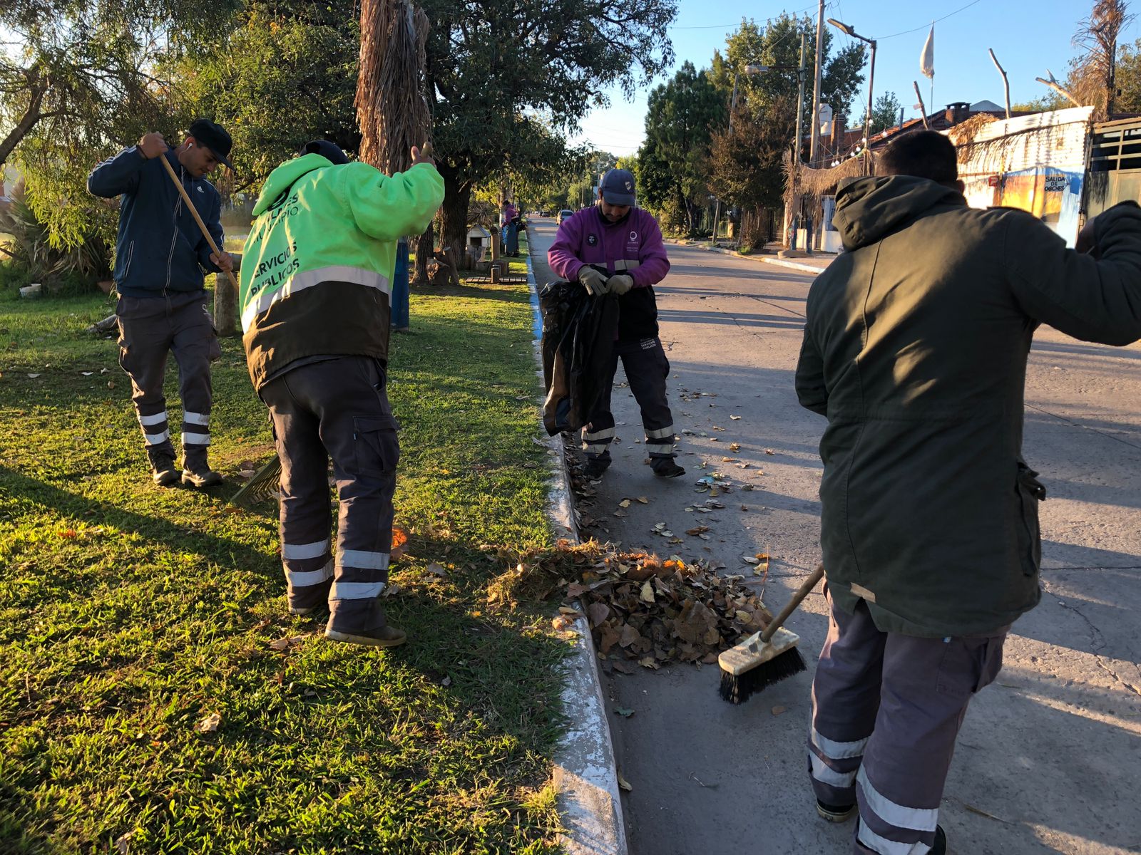 EL MUNICIPIO REALIZA OPERATIVOS PERMANENTES DE LIMPIEZA EN TODO EL DISTRITO