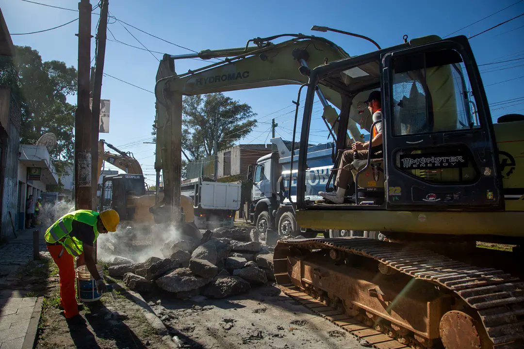 EL MUNICIPIO INICIÓ LA OBRA DE REPAVIMENTACIÓN DE LA AVENIDA SAN MARTÍN