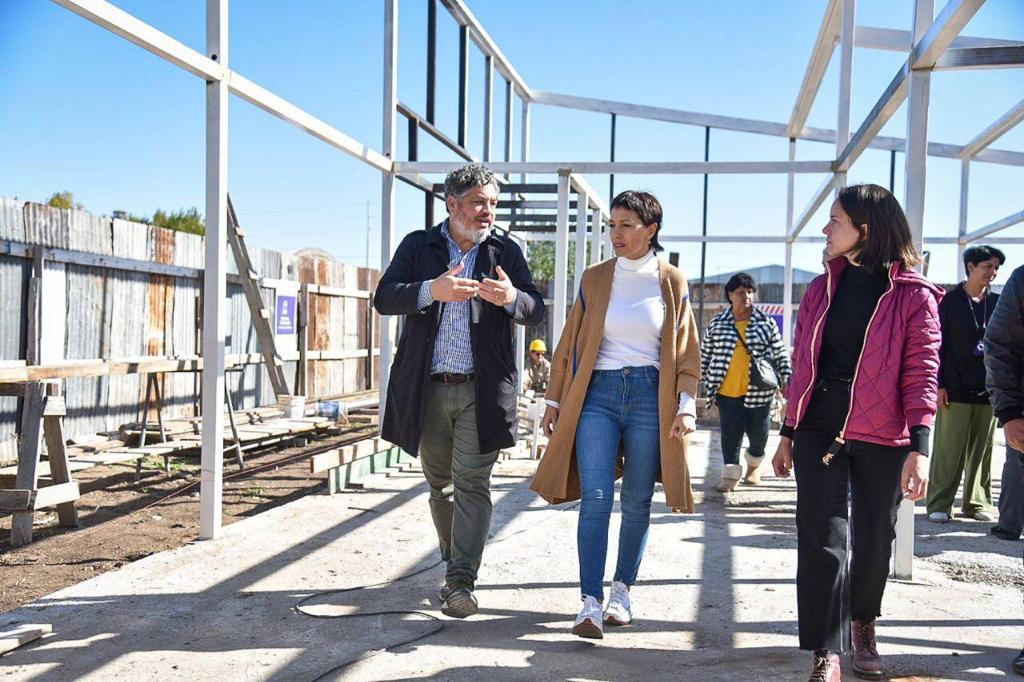 MAYRA SUPERVISÓ LOS AVANCES DE DOS OBRAS EN BERNAL OESTE