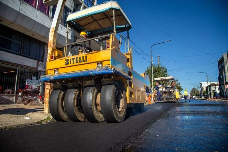 REPAVIMENTACIÓN DE AVENIDA 12 DE OCTUBRE ENTRE ANDRÉS BARANDA Y CALCHAQUÍ