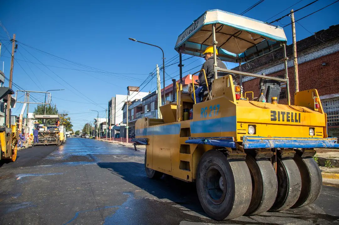 REPAVIMENTACIÓN DE AVENIDA 12 DE OCTUBRE ENTRE ANDRÉS BARANDA Y CALCHAQUÍ