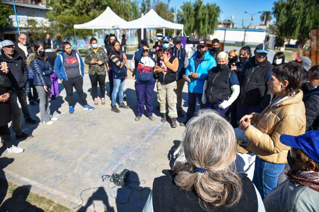 MAYRA EN LA JORNADA ESPECIAL DE ZOONOSIS QUE SE REALIZÓ EN VILLA ITATÍ
