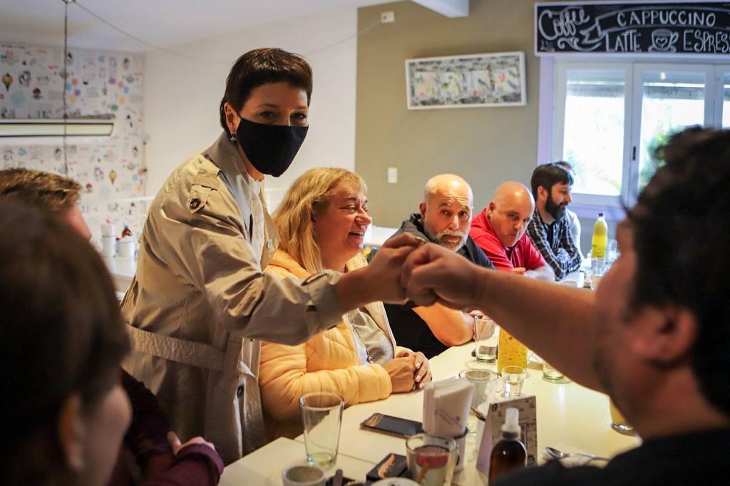  MAYRA SE REUNIÓ CON LA COMISIÓN DIRECTIVA DE LOS GASTRONÓMICOS DE QUILMES