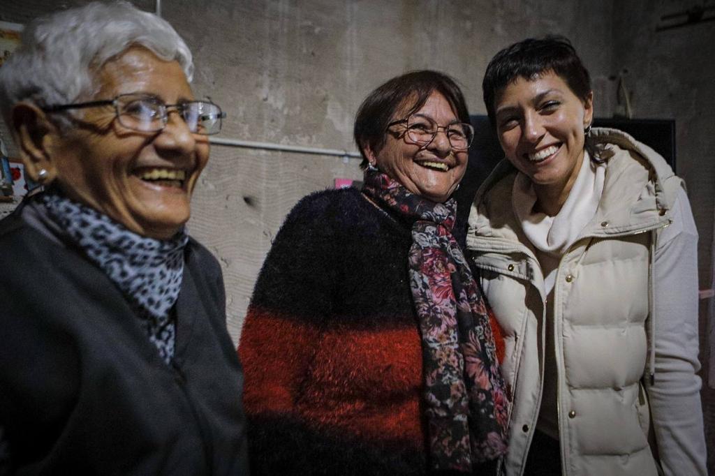 MAYRA COMPARTIÓ UNA MATEADA CON VECINOS Y VECINAS DEL BARRIO LA PAZ