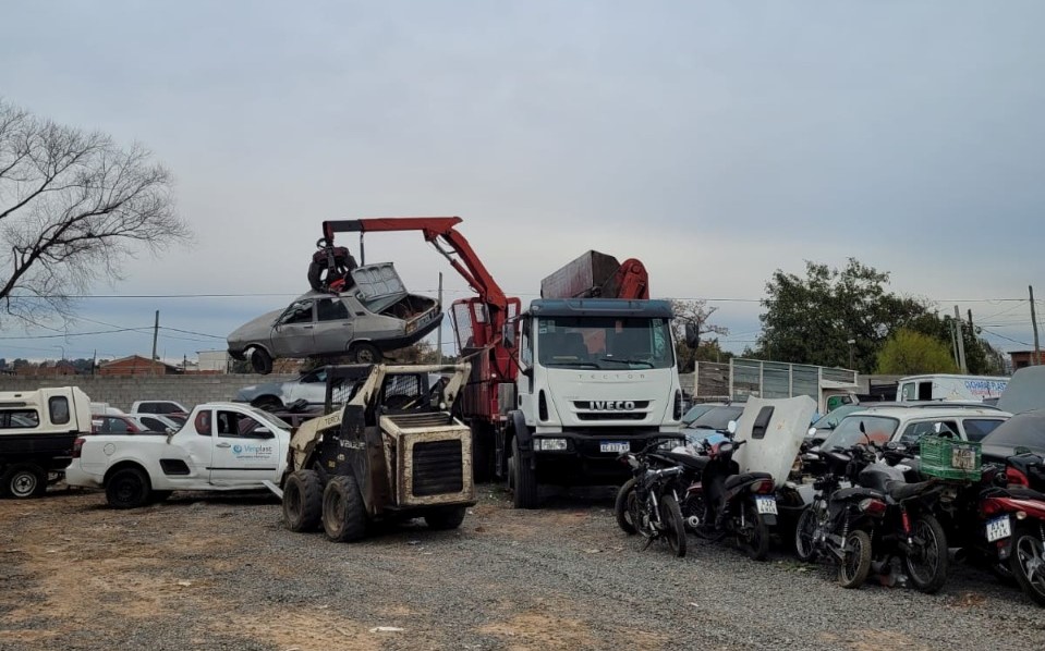 COMENZÓ LA 5ª ETAPA DE COMPACTACIÓN DE VEHÍCULOS CON FINES SOLIDARIOS