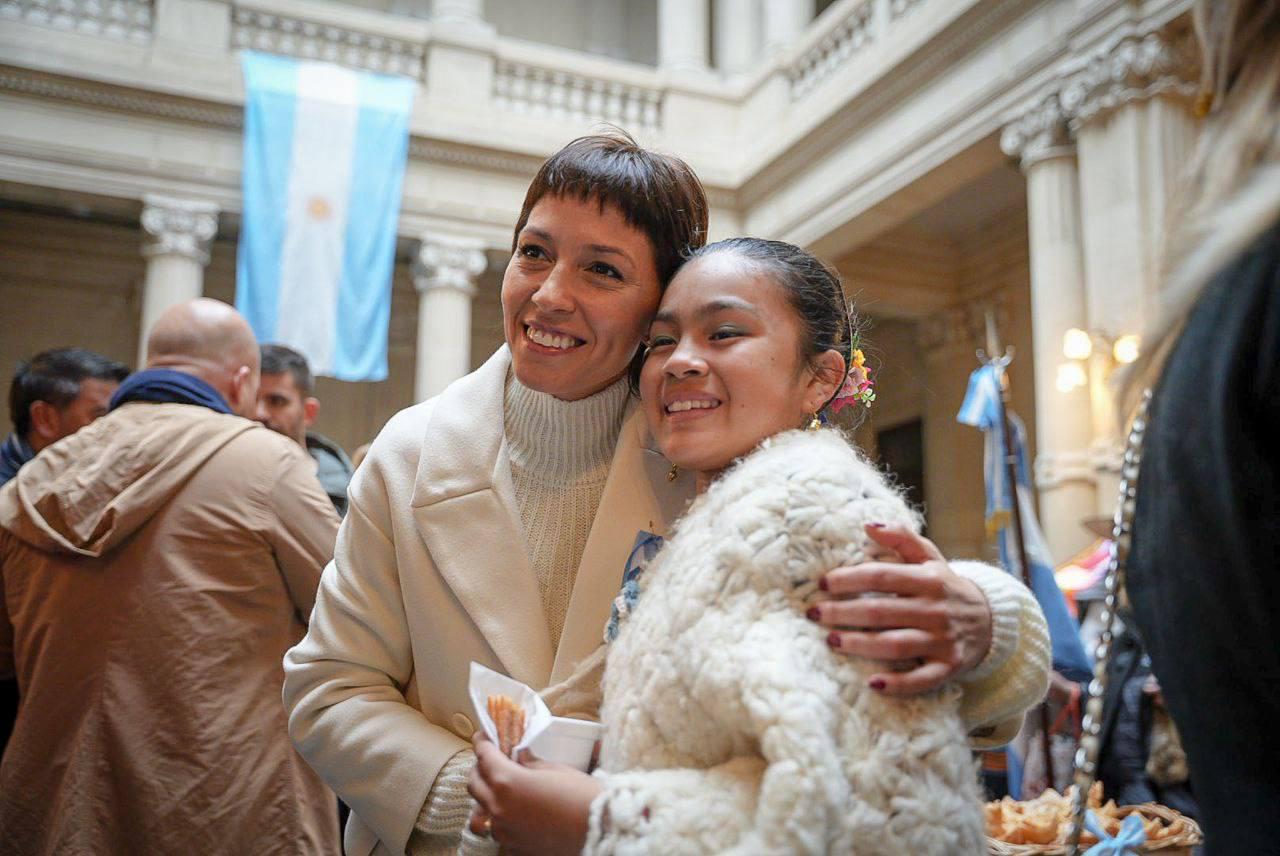 “TODOS TENEMOS QUE HACER NUESTRO APORTE PARA CONSTRUIR UNA SOCIEDAD MEJOR