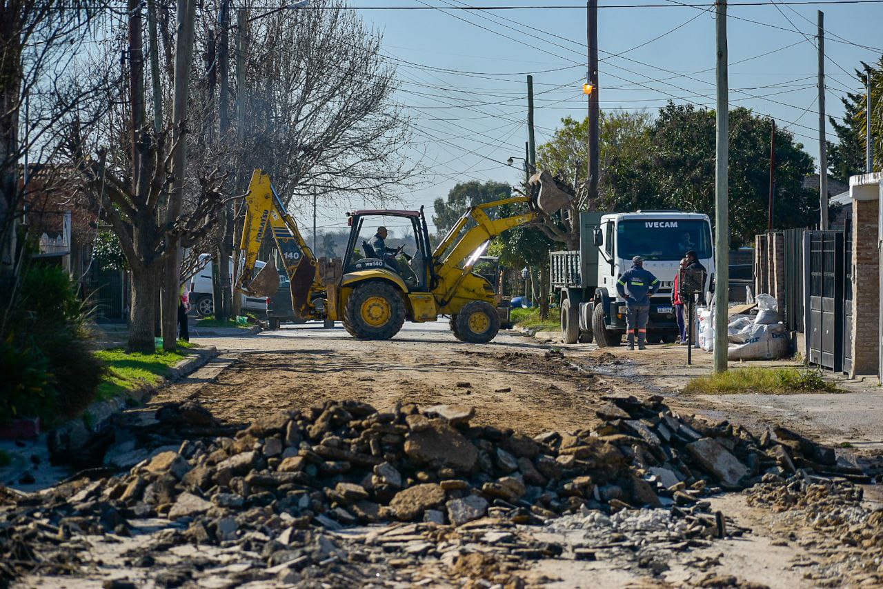 AVANZA LA OBRA DE PAVIMENTACIÓN DE 12 CUADRAS