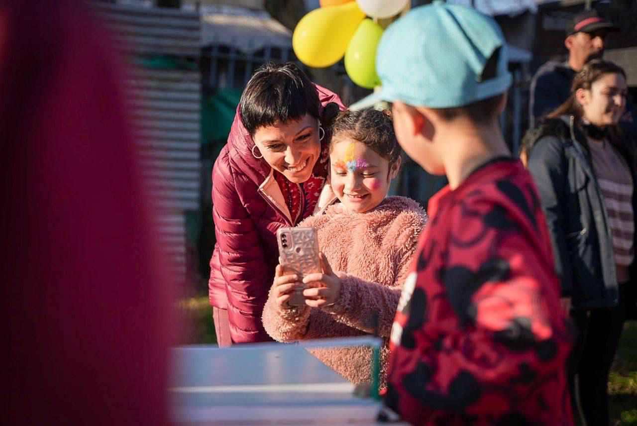 MAYRA ESTUVO JUNTO A LOS NIÑOS Y NIÑAS EN “VACACIONES SOMOS QUILMES” 