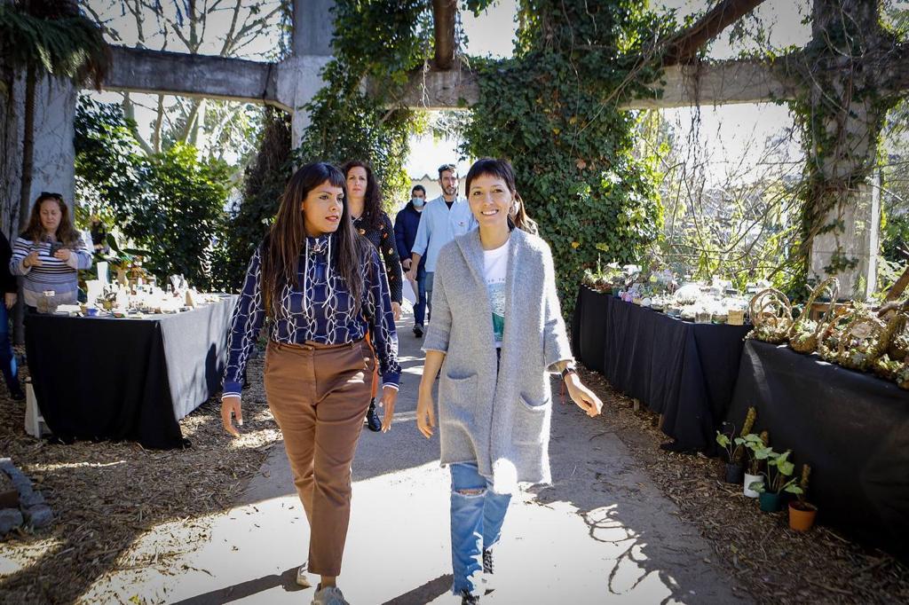 MAYRA ENTREGÓ DIPLOMAS EN LA ESCUELA DE JARDINERÍA MUNICIPAL