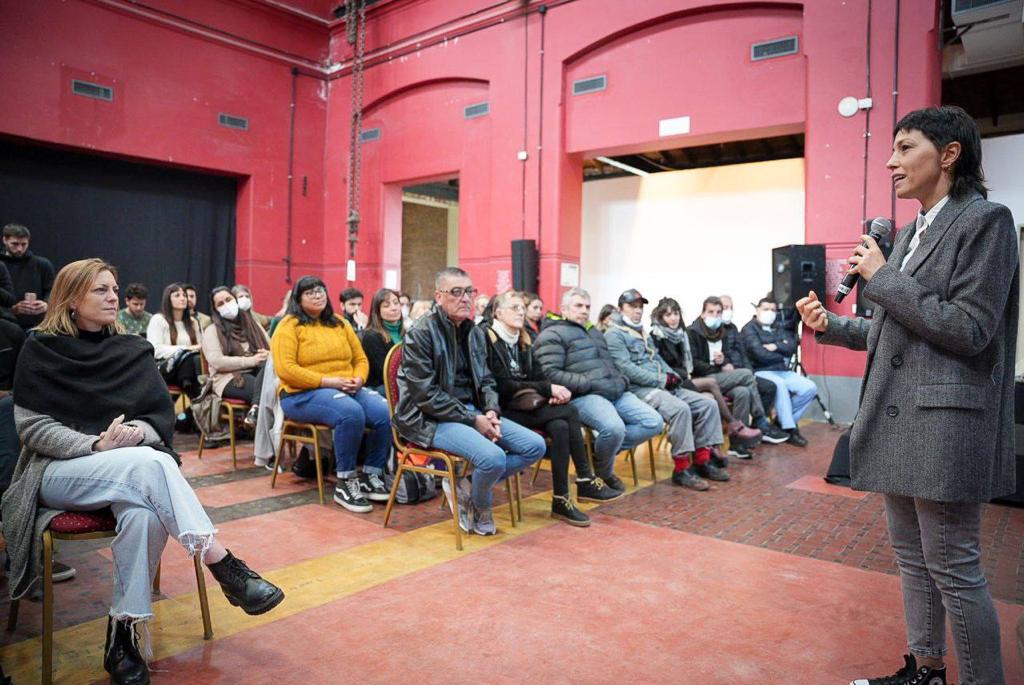 MAYRA PRESENTÓ EL PROGRAMA DE SALUD BUCAL “QUILMES SONRÍE”