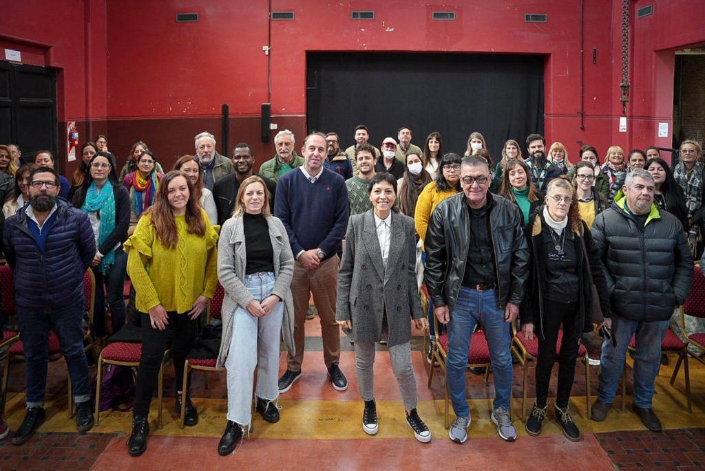 MAYRA PRESENTÓ EL PROGRAMA DE SALUD BUCAL “QUILMES SONRÍE”