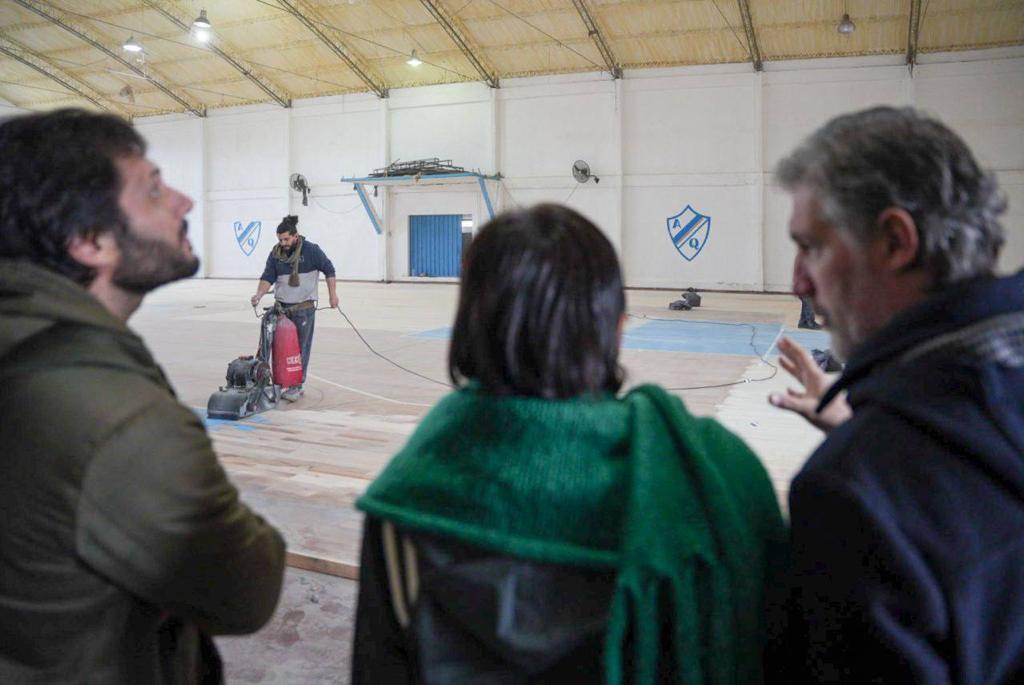 MAYRA SUPERVISÓ LAS OBRAS DEL MICROESTADIO DE ARGENTINO DE QUILMES