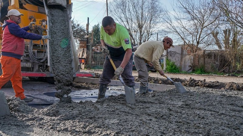 AVANZAN LOS TRABAJOS DE ASFALTO EN DISTINTOS BARRIOS DE QUILMES