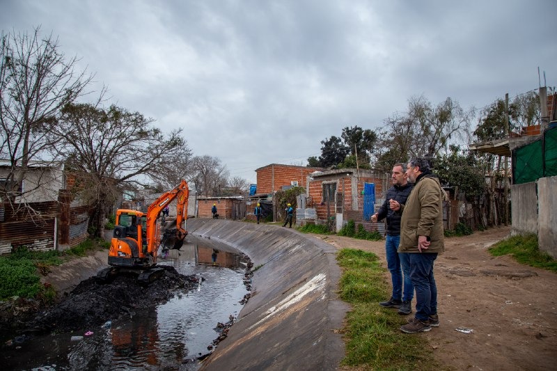 OPERATIVO DE LIMPIEZA EN EL ARROYO MONTEAGUDO DEL BARRIO EL MONTE