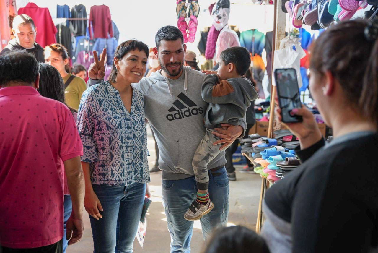 MAYRA VISITÓ LA FERIA TINKUNAKU DE EZPELETA EN SU 26° ANIVERSARIO