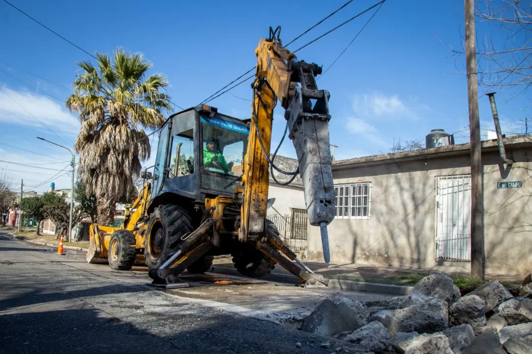 EL MUNICIPIO SIGUE CON EL DESARROLLO DEL PLAN MUNICIPAL DE BACHEO 
