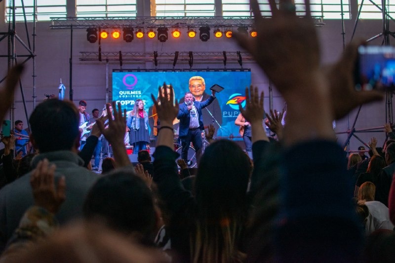 SE LLEVÓ A CABO EL ENCUENTRO DE MÚSICA Y ORACIÓN POR QUILMES