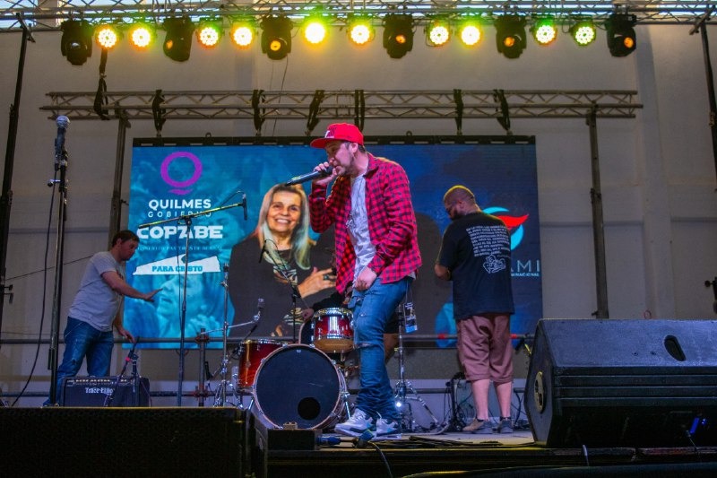 SE LLEVÓ A CABO EL ENCUENTRO DE MÚSICA Y ORACIÓN POR QUILMES