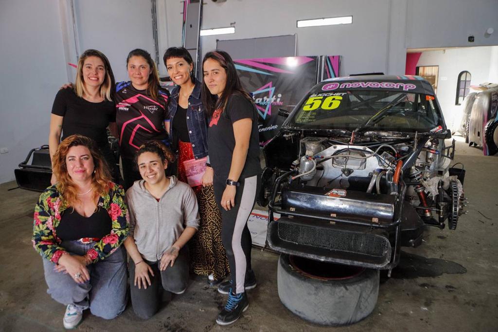 MAYRA VISITÓ EL TALLER DE “VITARTI GIRL’S TEAM”