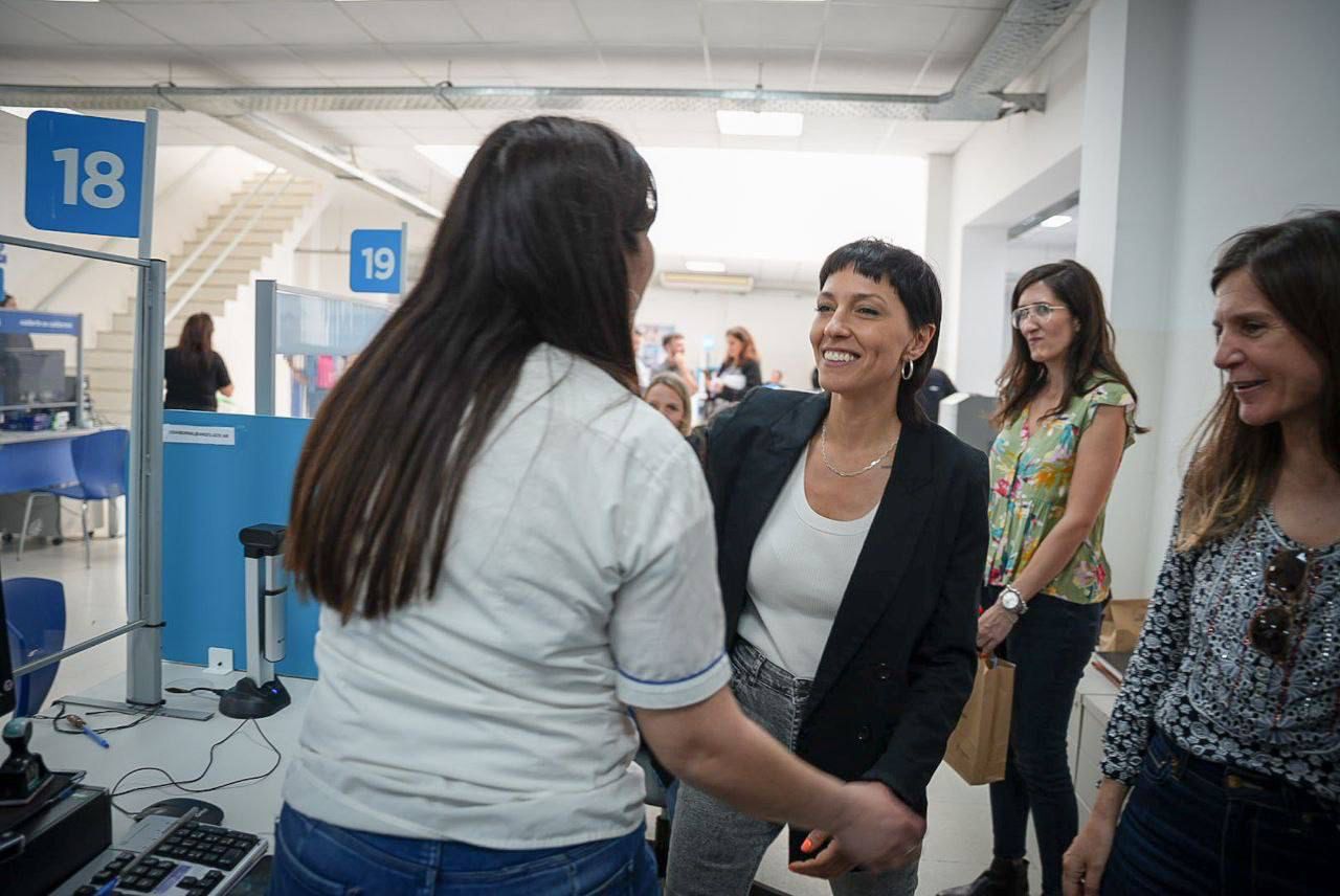 MAYRA Y FERNANDA RAVERTA INAUGURARON UN PUNTO DE ATENCIÓN DE ANSES