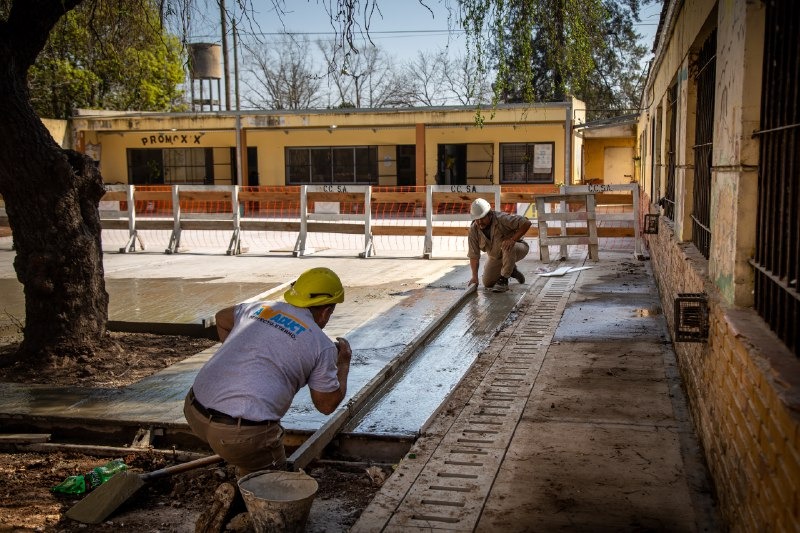 CONTINÚAN LAS OBRAS EN LAS ESCUELAS PÚBLICAS DE QUILMES
