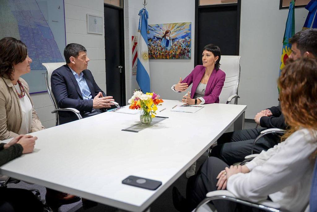  MAYRA FIRMÓ UN CONVENIO MARCO DE COLABORACIÓN CON LA UNAJ