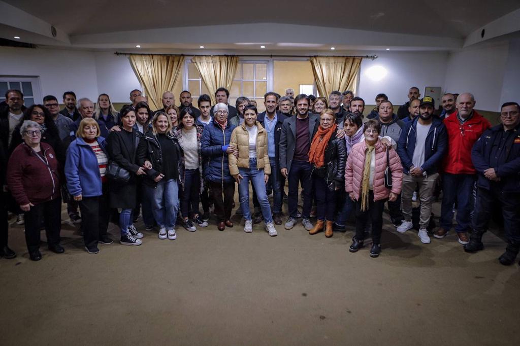 MAYRA JUNTO A ENTIDADES Y COMERCIANTES EN LA PREVIA A LOS FOGONES DE BERNAL