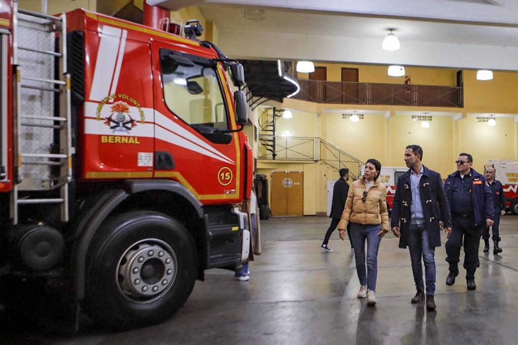 MAYRA JUNTO A ENTIDADES Y COMERCIANTES EN LA PREVIA A LOS FOGONES DE BERNAL