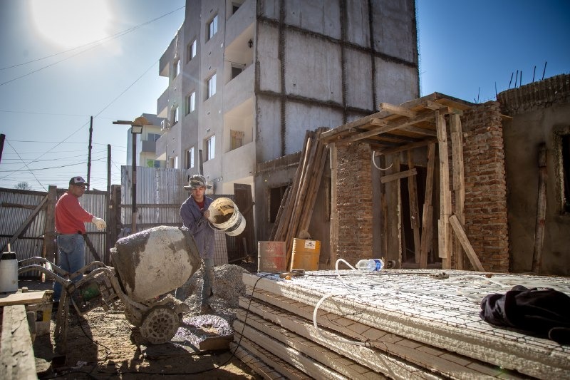 AVANCE DE LAS OBRAS EN LAS VIVIENDAS DEL BARRIO LOS EUCALIPTUS 