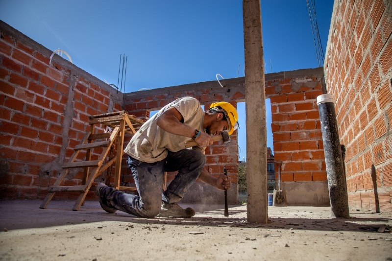  AVANZA EL PLAN DE CONSTRUCCIÓN DE NUEVAS VIVIENDAS EN EL BARRIO AZUL