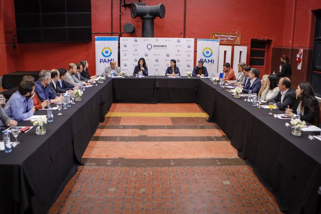 ENCUENTRO CON INTENDENTES DE LA TERCERA PARA FORTALECER EL SISTEMA DE SALUD
