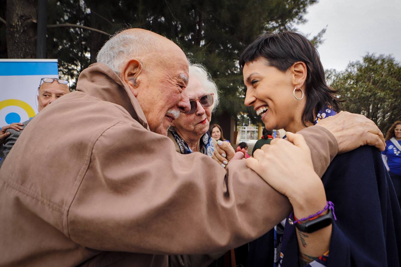 MAYRA EN LOS FESTEJOS POR EL DÍA DEL JUBILADO Y DE LA JUBILADA
