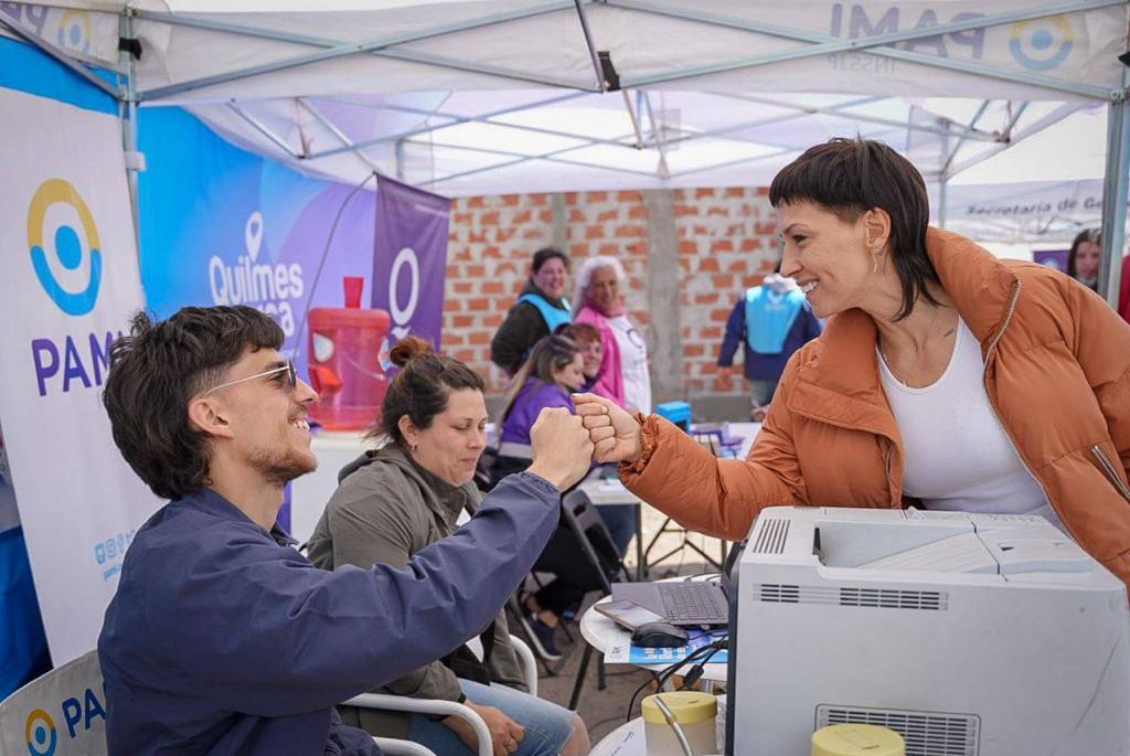 MAYRA SUPERVISÓ EL OPERATIVO QUILMES CERCA EN EL COMEDOR CARITAS FELICES