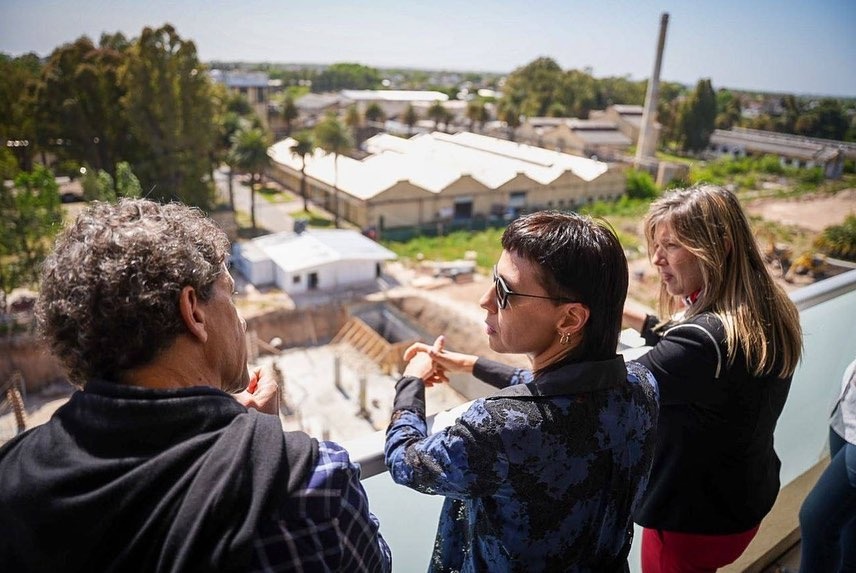 VISITA AL DESARROLLO URBANÍSTICO DE PRIMERA JUNTA 475