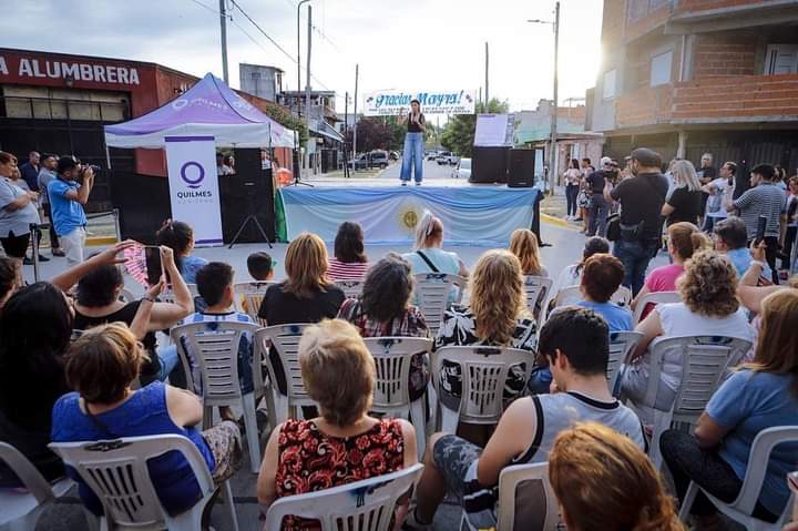 MAYRA INAUGURÓ JUNTO A LOS VECINOS 22 CUADRAS DE ASFALTO EN SOLANO