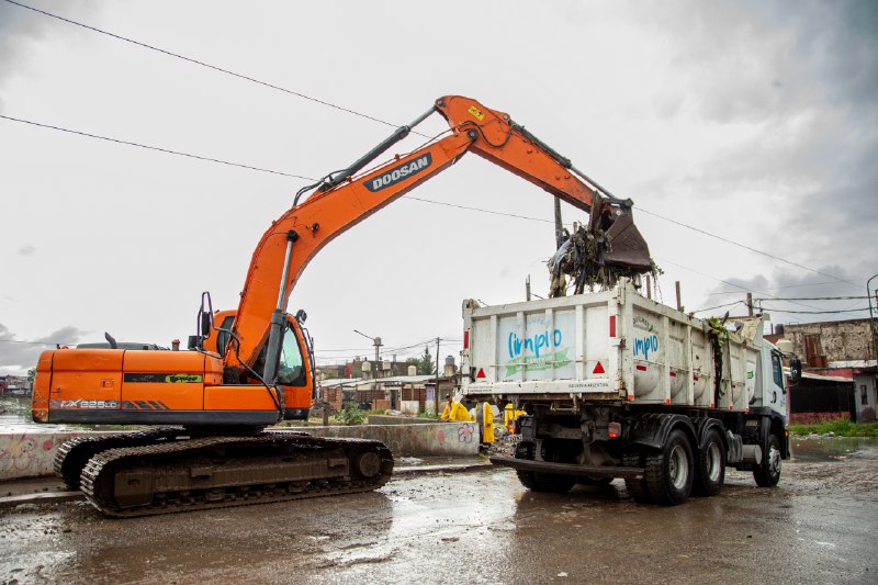 REFUERZAN LAS TAREAS DE DESOBSTRUCCIÓN Y LIMPIEZA DE SUMIDEROS Y ARROYOS