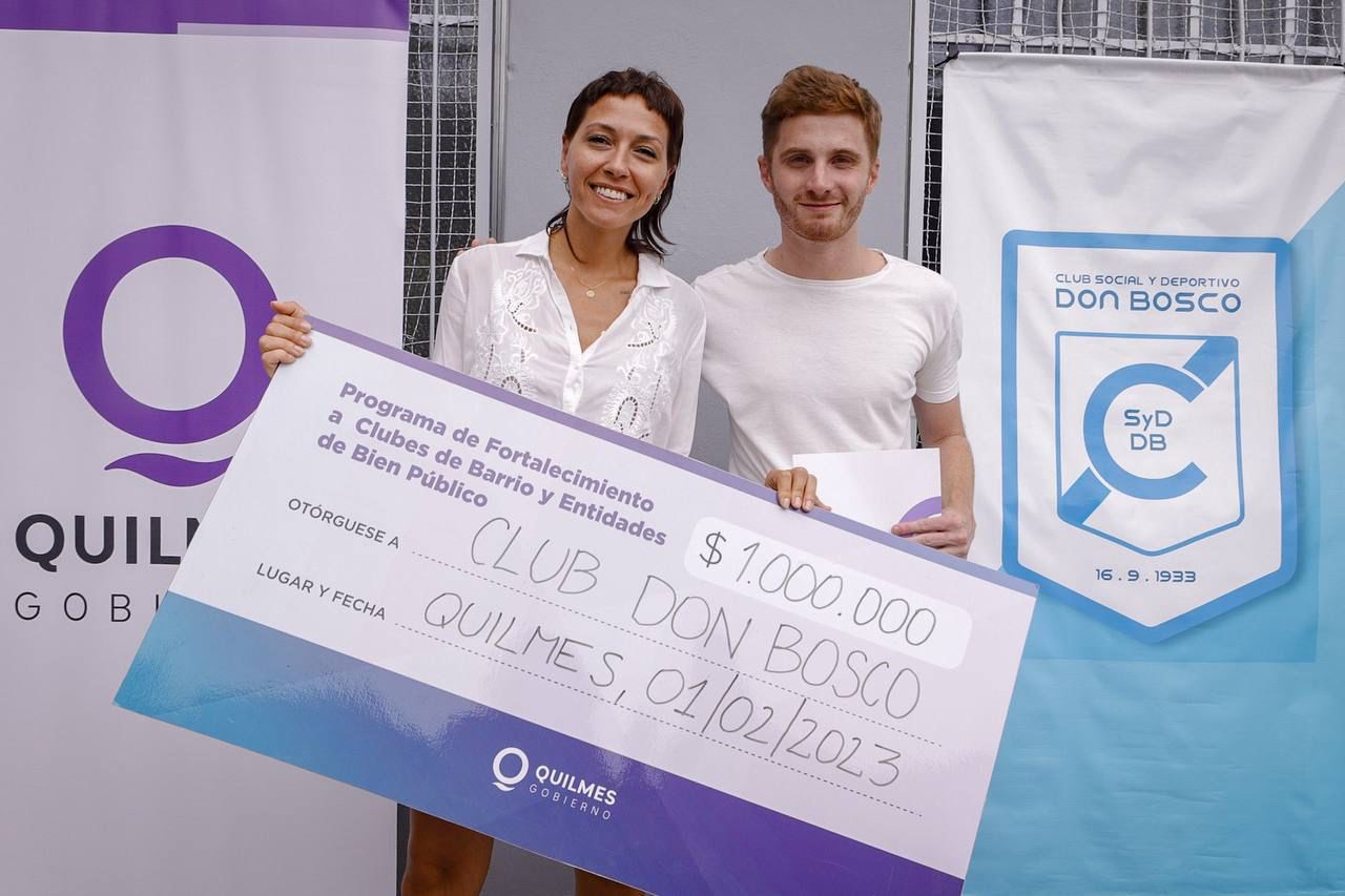 MAYRA ENTREGÓ UN IMPORTANTE SUBSIDIO AL CLUB SOCIAL Y DEPORTIVO DON BOSCO