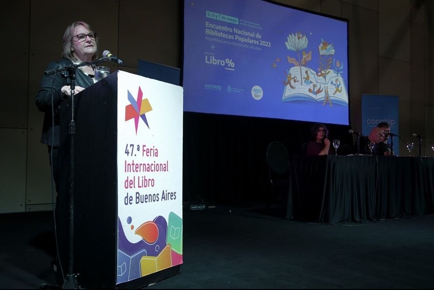 MAYRA EN LA APERTURA DEL ENCUENTRO NACIONAL DE BIBLIOTECAS POPULARES