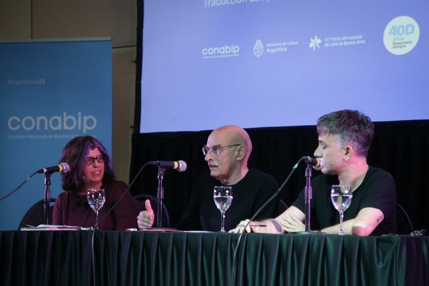 MAYRA EN LA APERTURA DEL ENCUENTRO NACIONAL DE BIBLIOTECAS POPULARES