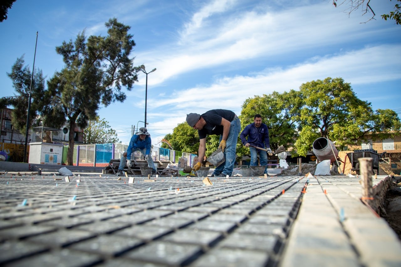  CONTINÚAN LAS OBRAS  EN LA PLAZA YAPEYÚ DE SAN FRANCISCO SOLANO