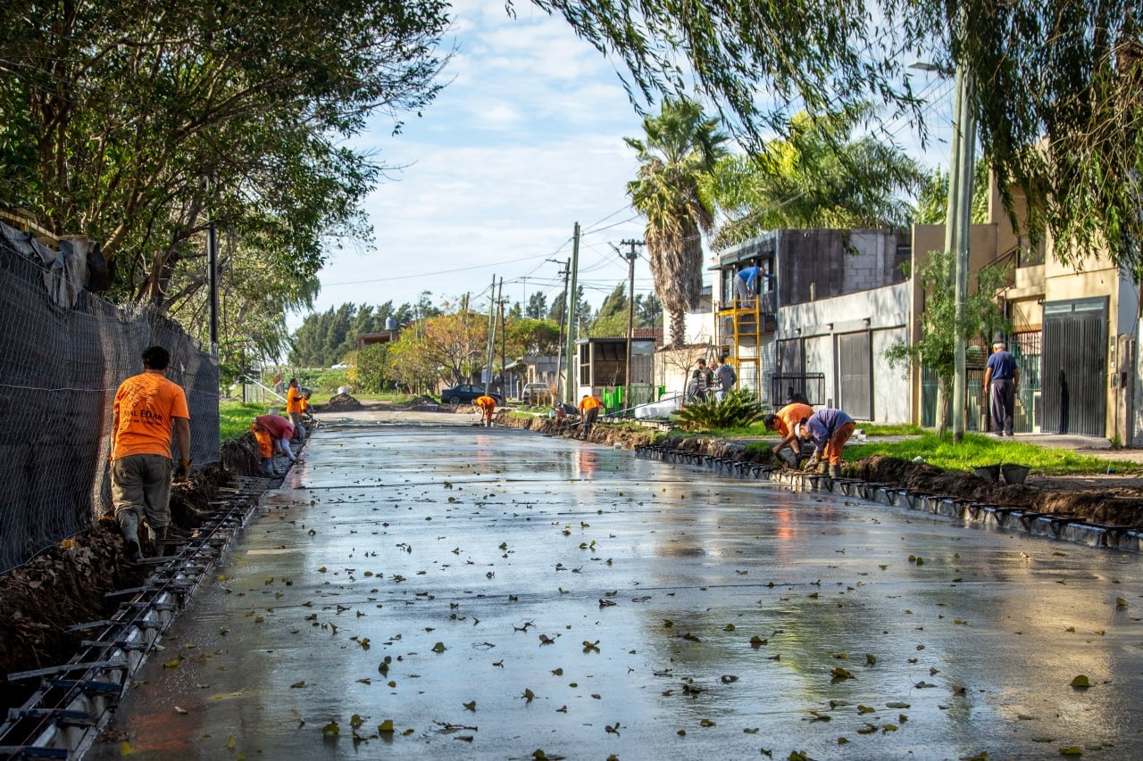 AVANZA LA REPAVIMENTACIÓN DE LA AVENIDA FERROCARRIL PROVINCIAL EN SOLANO